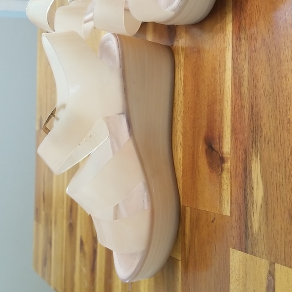 Refresh Jelly Platform Sandals - Picture 4 of 8